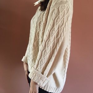 Oversized Cable Knit Sweater (used) ♡